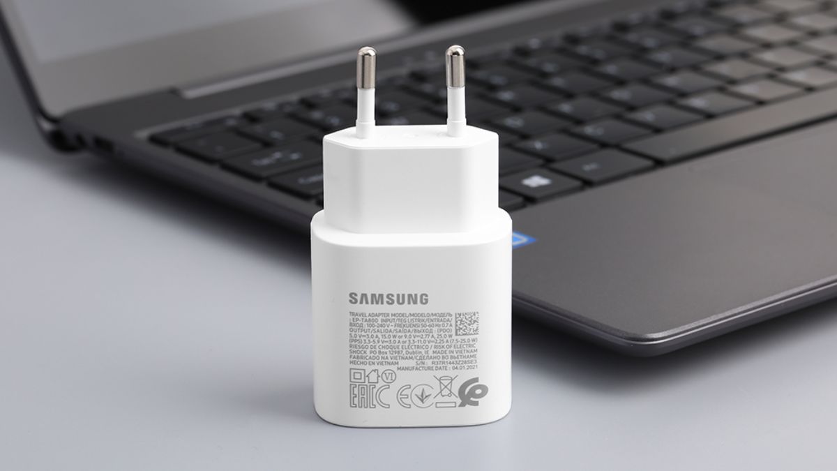 Cách kiểm tra sạc Samsung chính hãng với hàng giả nhanh chóng